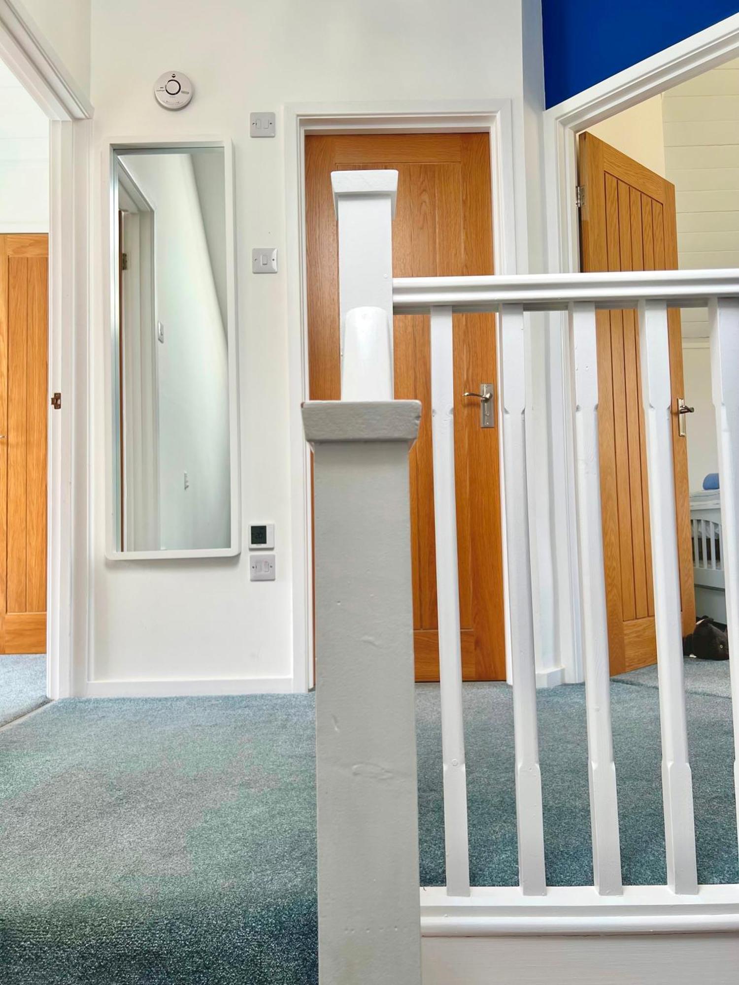 Nola Lodge Cirencester Extérieur photo